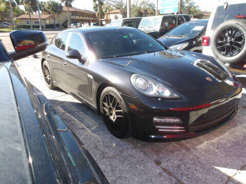 2010 PORSCHE Panamera
