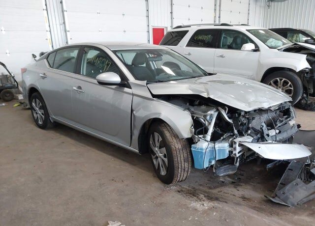 2023 NISSAN Altima