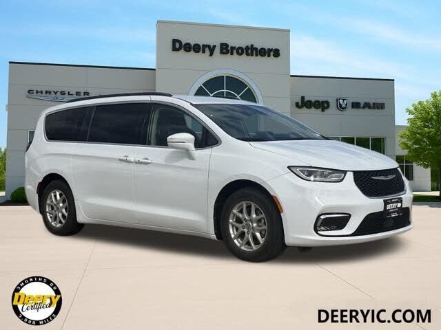 2022 CHRYSLER Pacifica