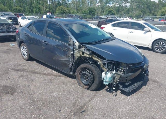 2018 TOYOTA Corolla