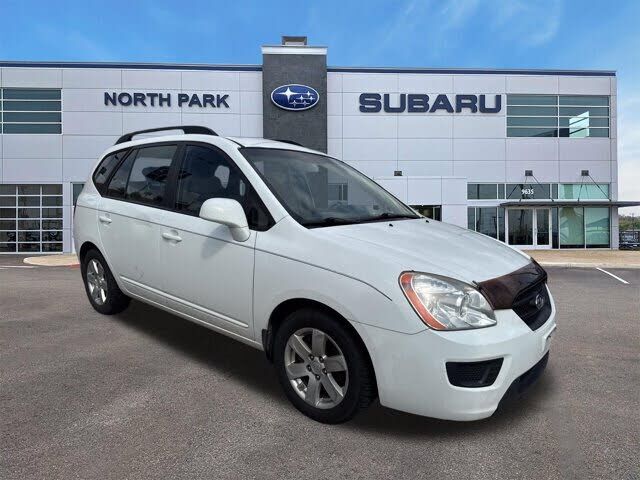 2009 KIA Rondo