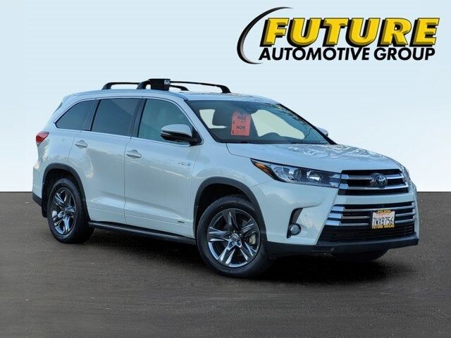 2017 TOYOTA Highlander
