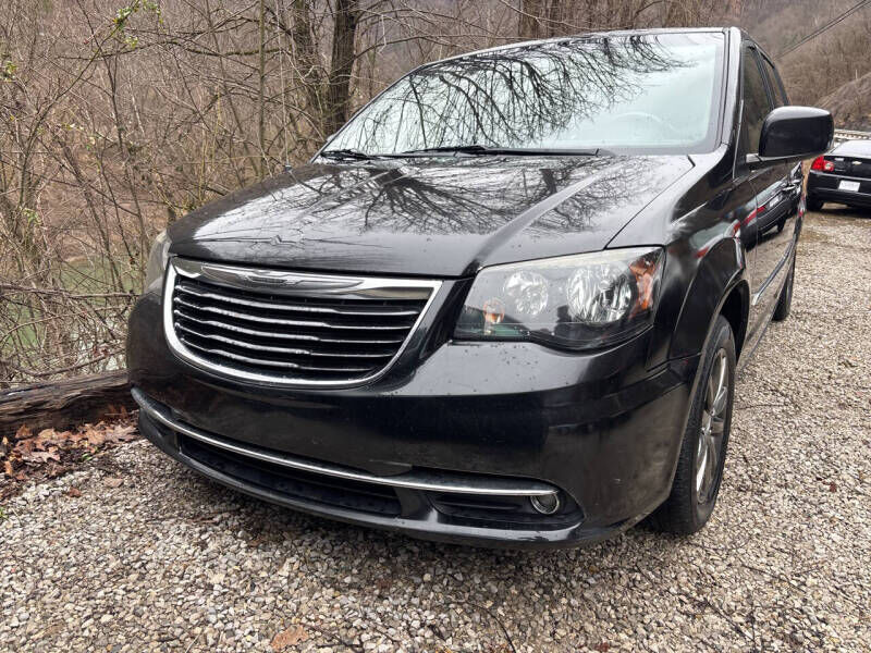 2016 CHRYSLER Town and Country