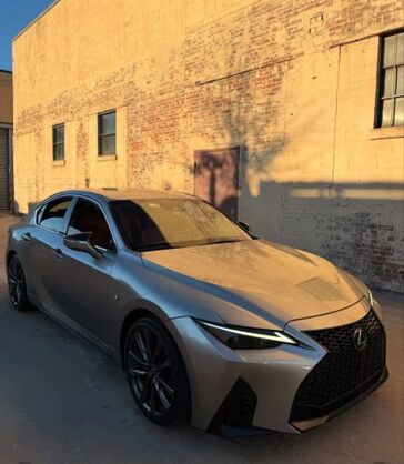 2021 LEXUS IS