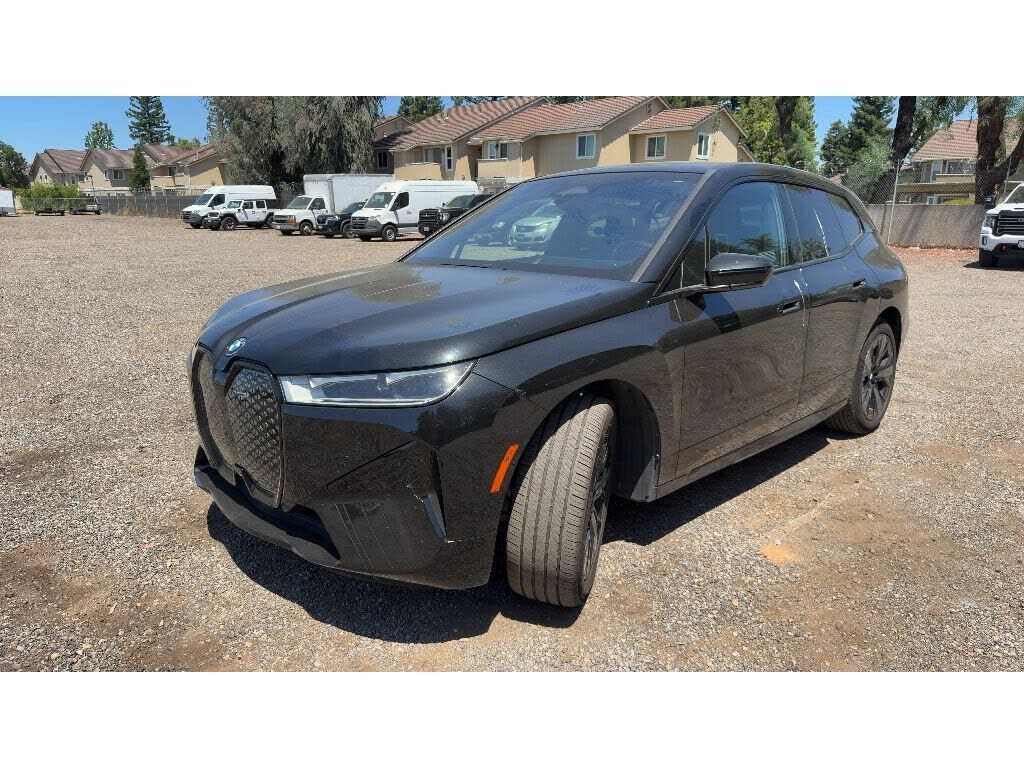 2023 BMW ix