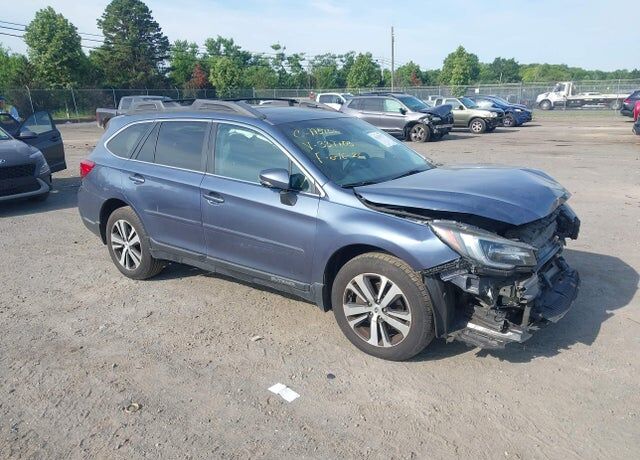2018 SUBARU Outback