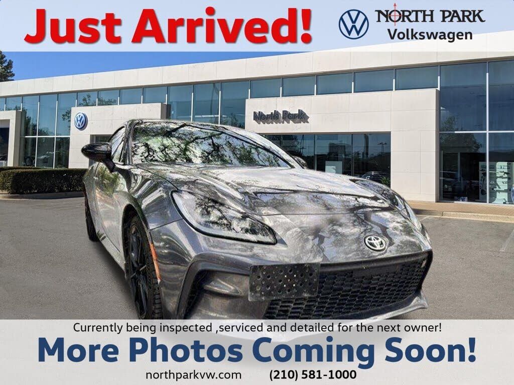 2024 TOYOTA GR86