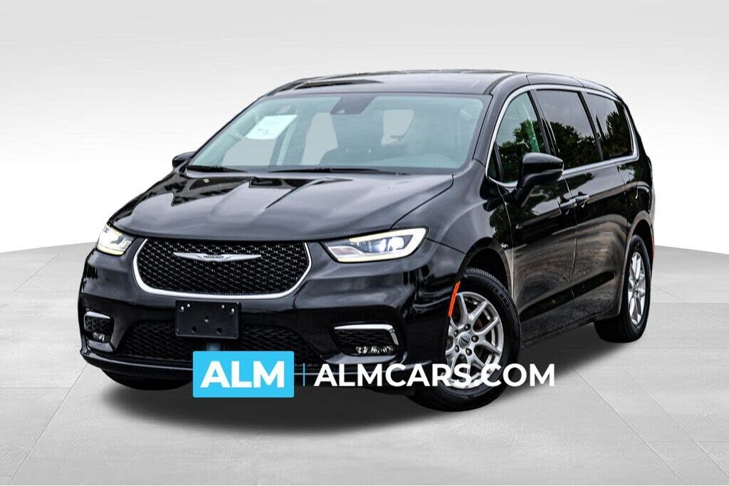 2023 CHRYSLER Pacifica