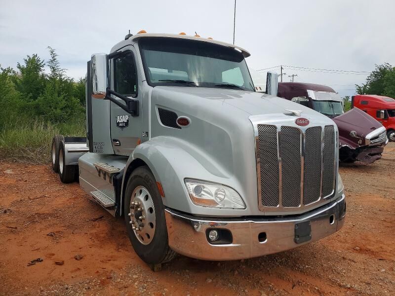 2018 PETERBILT 579