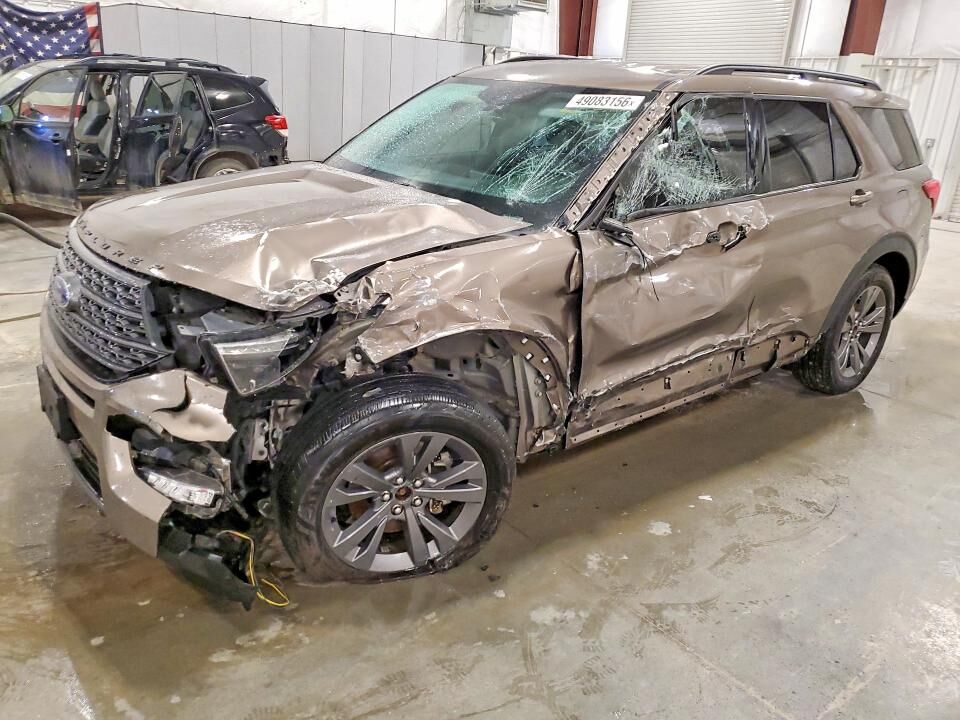 2021 FORD Explorer