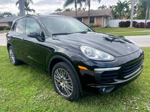 2016 PORSCHE Cayenne