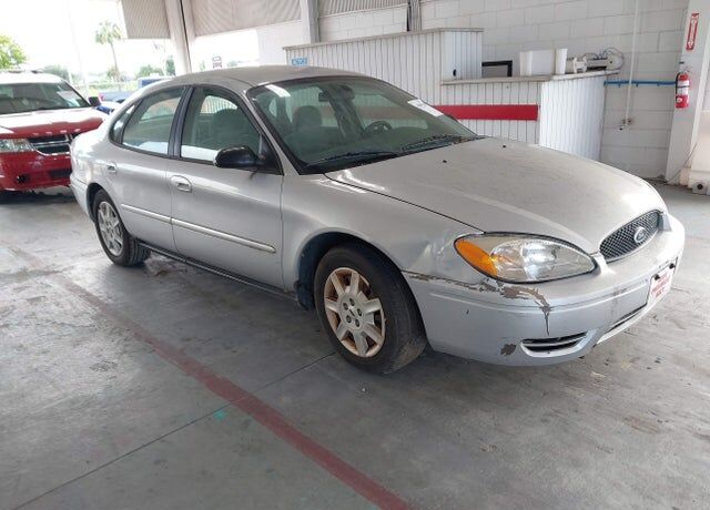 2007 FORD Taurus