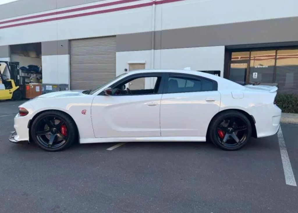 2017 DODGE Charger