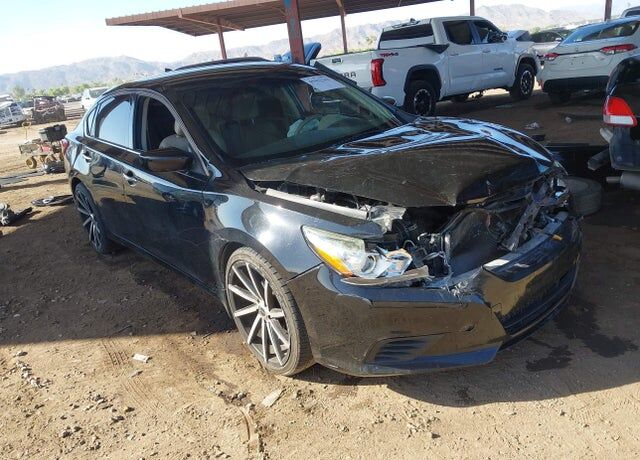 2017 NISSAN Altima