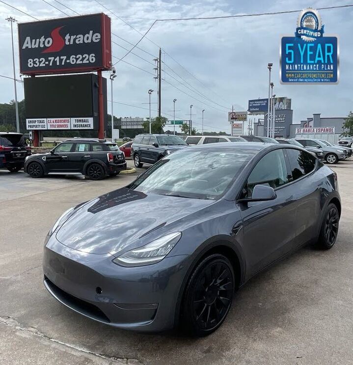 2022 TESLA Model Y