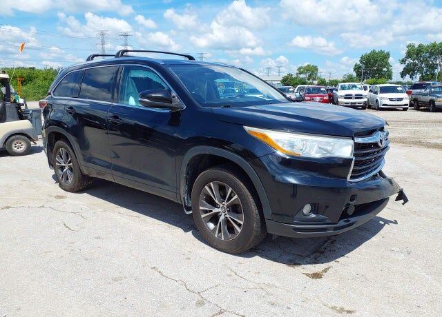 2016 TOYOTA Highlander