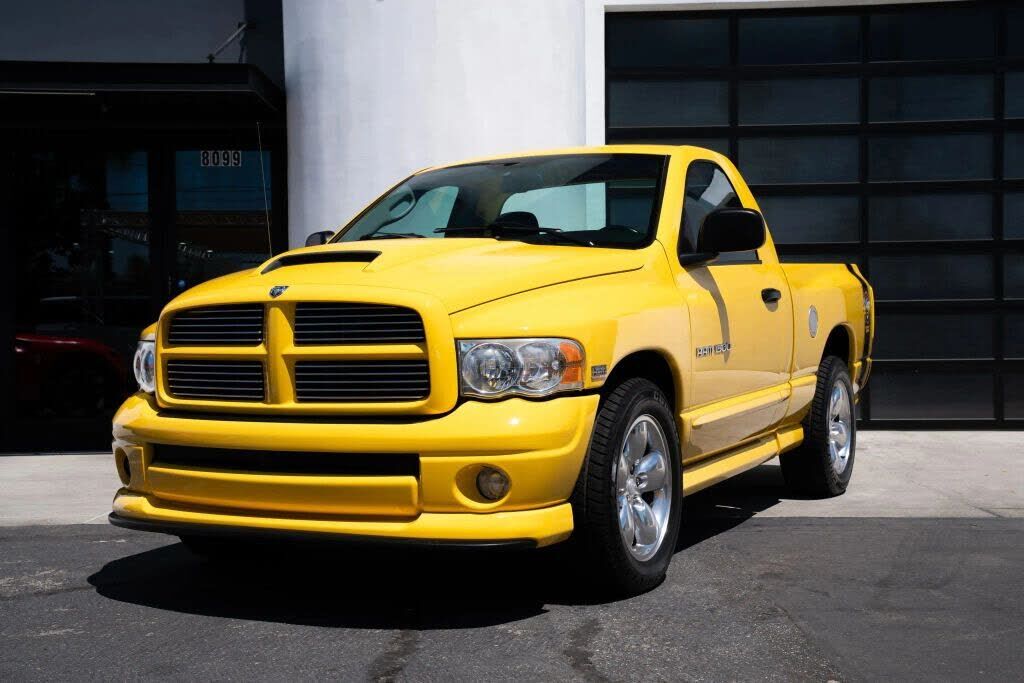 2004 DODGE Ram