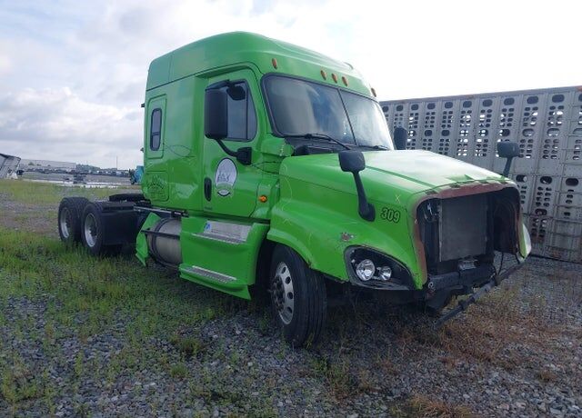 2016 FREIGHTLINER Cascadia