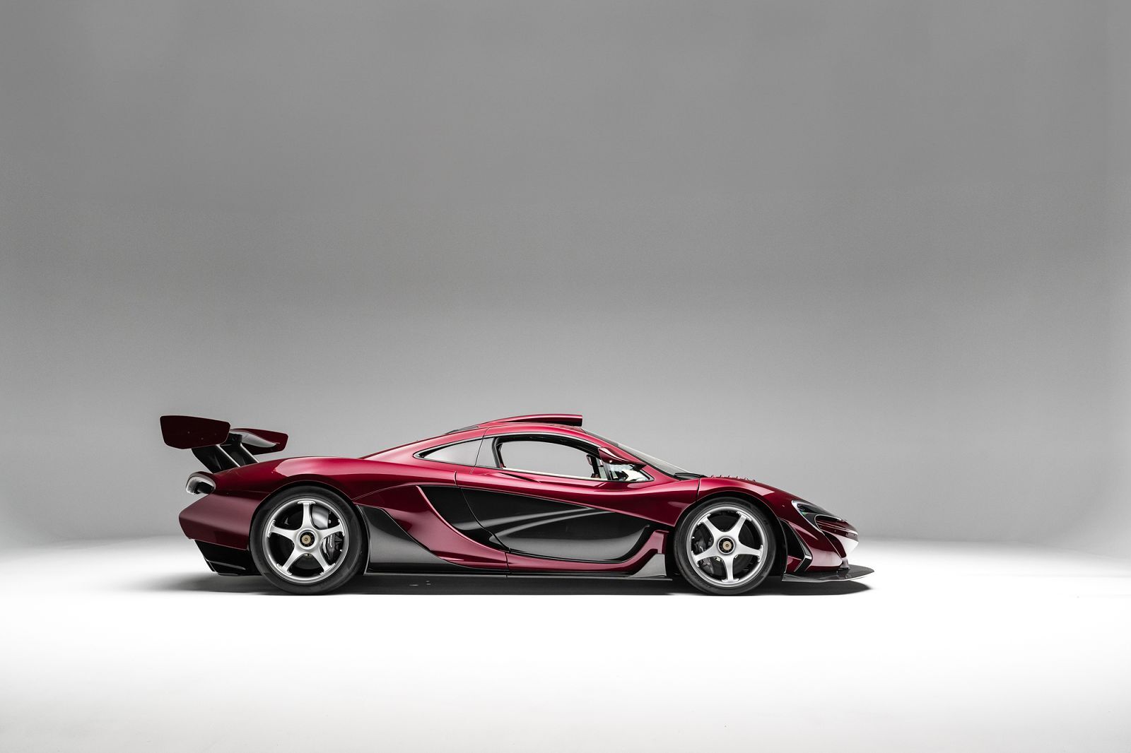 2015 MCLAREN P1