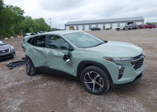 2024 CHEVROLET Trax