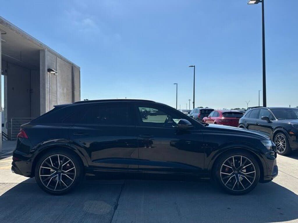 2022 Audi SQ8