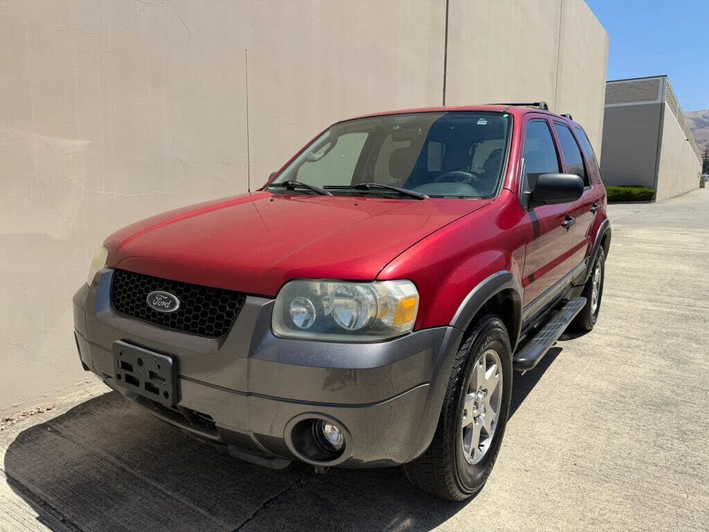 2005 FORD Escape