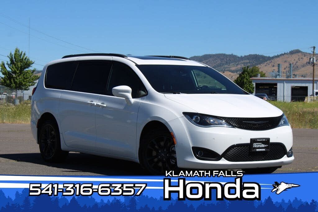 2020 CHRYSLER Pacifica
