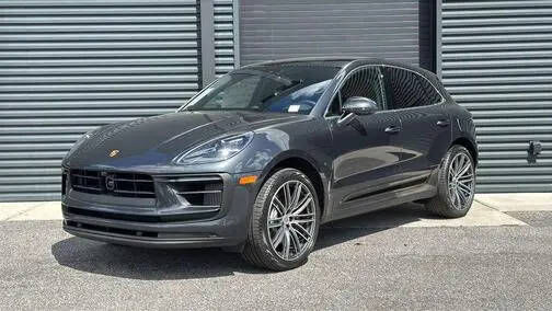 2026 PORSCHE Macan