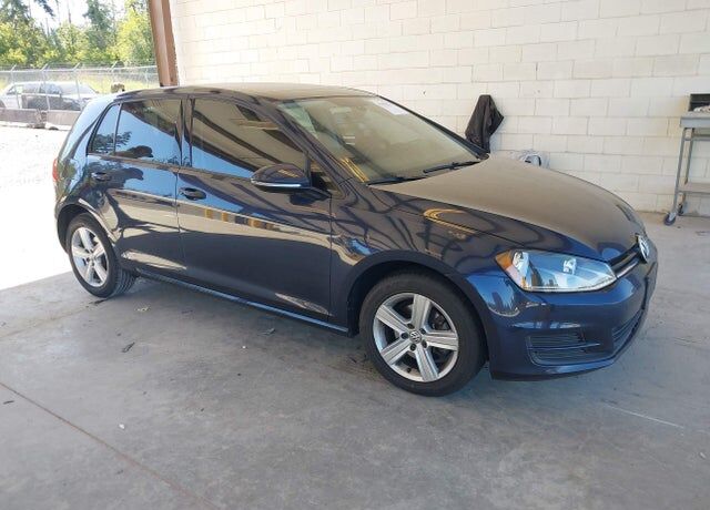 2017 VOLKSWAGEN Golf