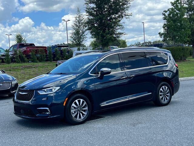 2021 CHRYSLER Pacifica