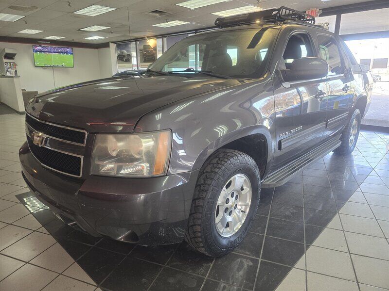 2011 CHEVROLET Avalanche
