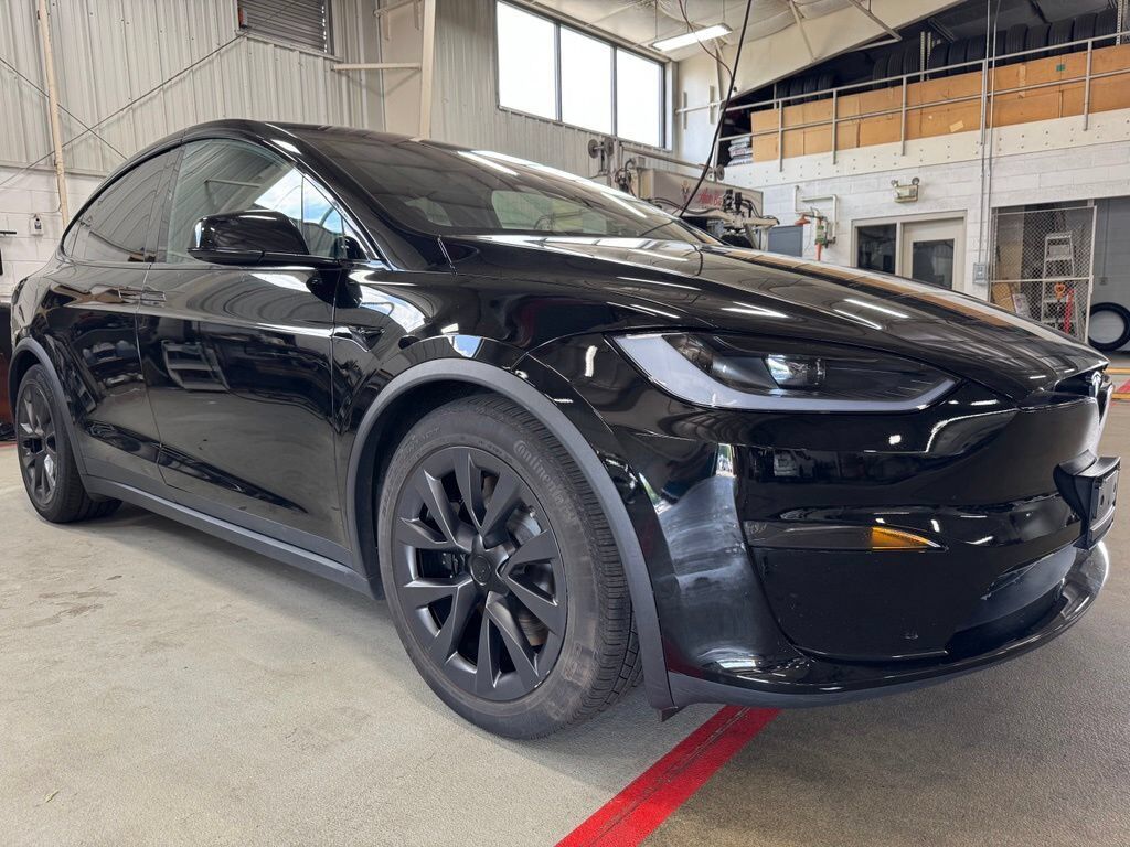 2024 TESLA Model X