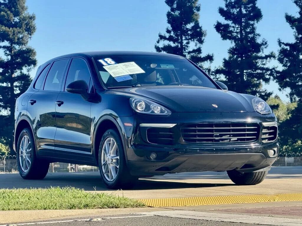 2018 PORSCHE Cayenne