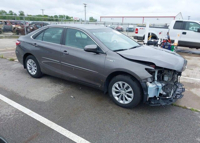 2016 TOYOTA Camry