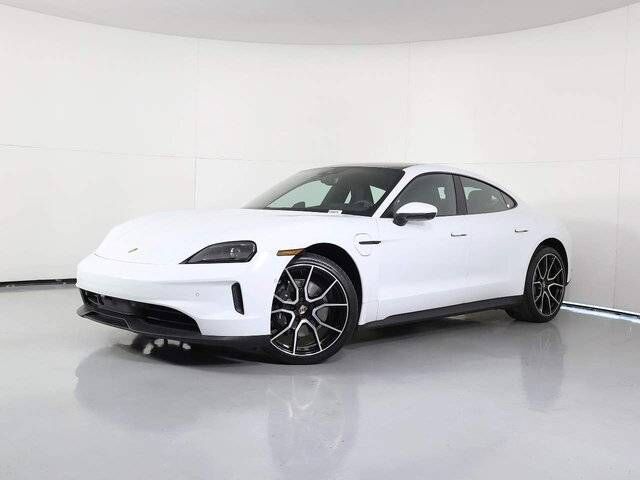 2025 PORSCHE Taycan