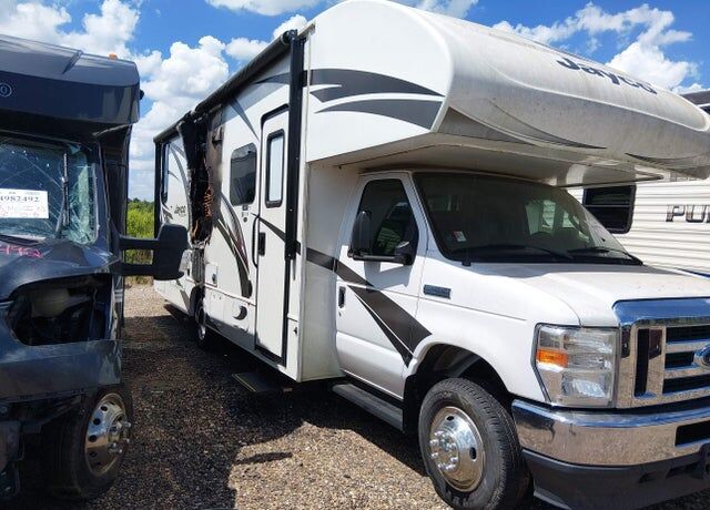 2022 FORD E-450