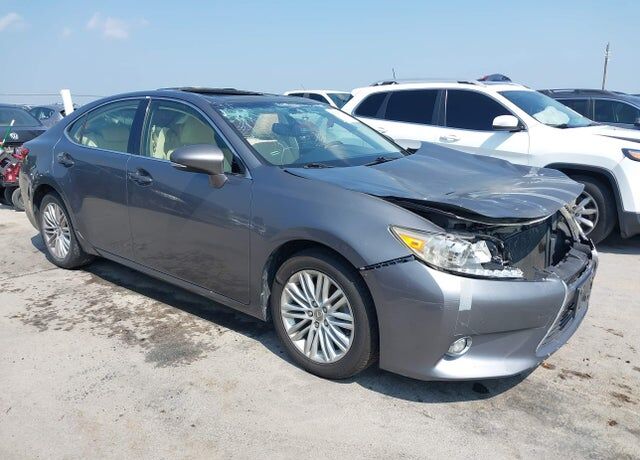 2015 LEXUS ES