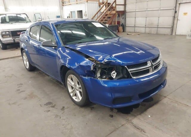 2012 DODGE Avenger