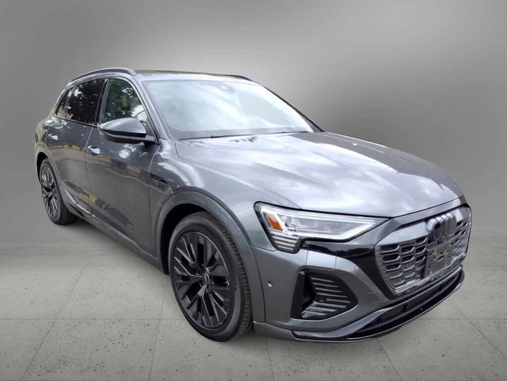 2024 Audi Q8