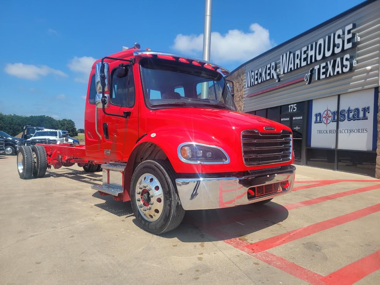 2027 FREIGHTLINER M2