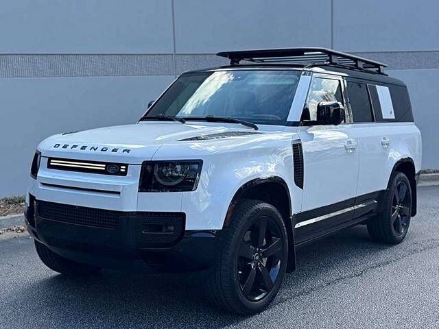 2023 LAND ROVER Defender