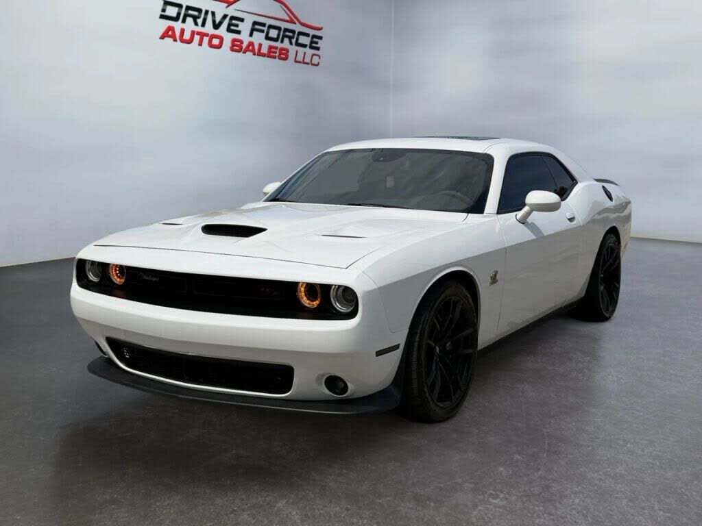 2023 DODGE Challenger