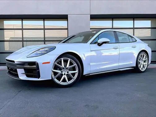 2026 PORSCHE Panamera