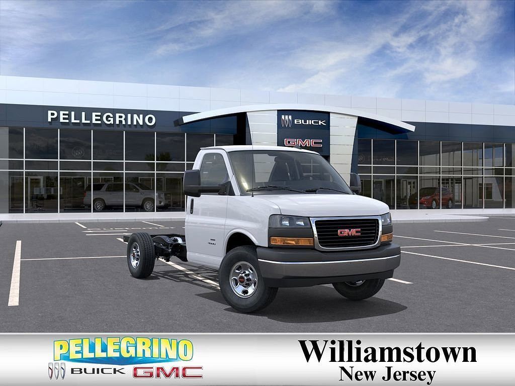 2025 GMC Savana