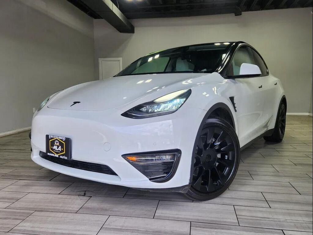 2021 TESLA Model Y