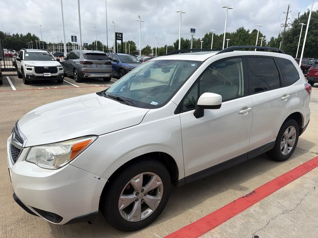 2014 SUBARU Forester