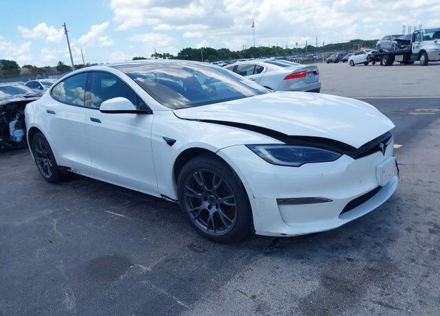 2022 TESLA Model S