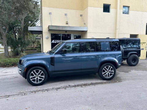 2020 LAND ROVER Defender