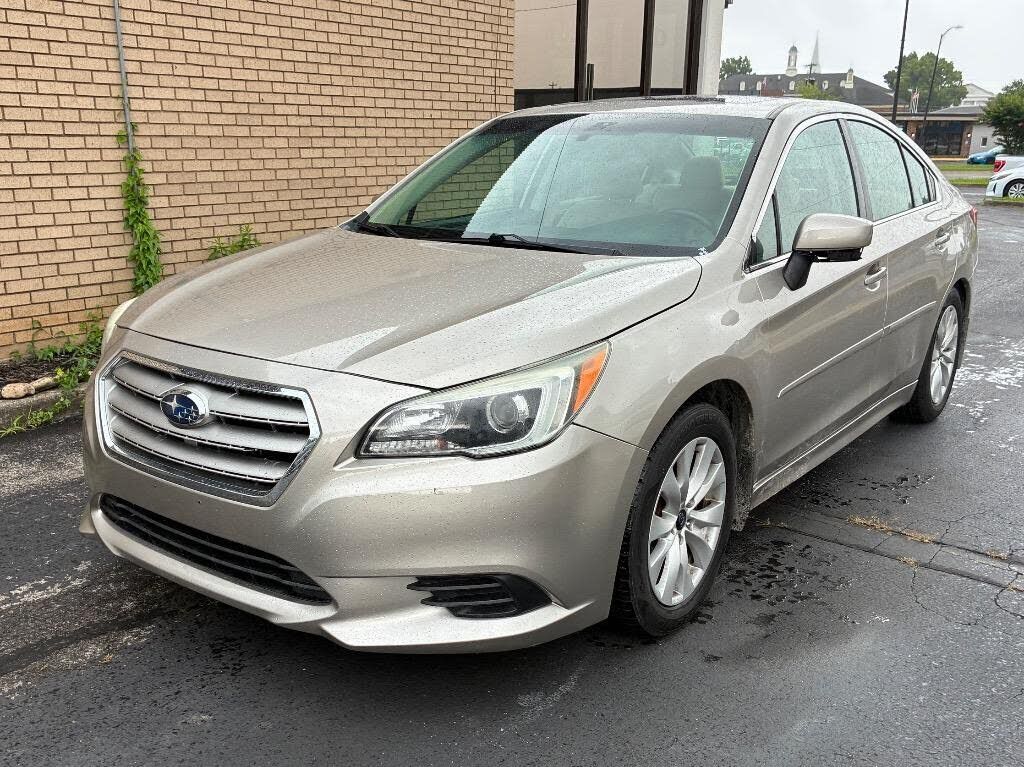 2017 SUBARU Legacy