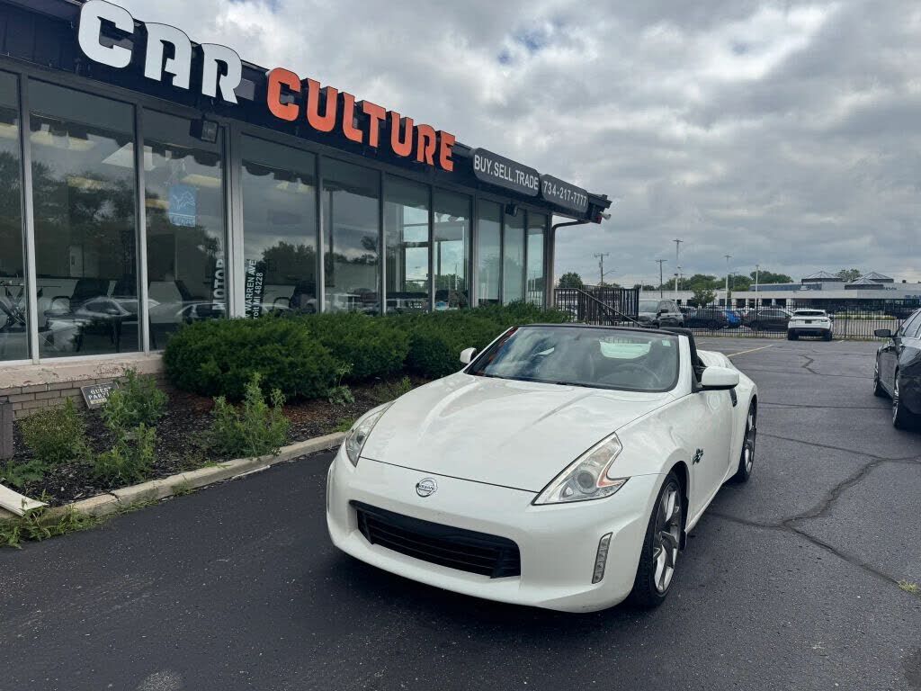 2017 NISSAN 370Z